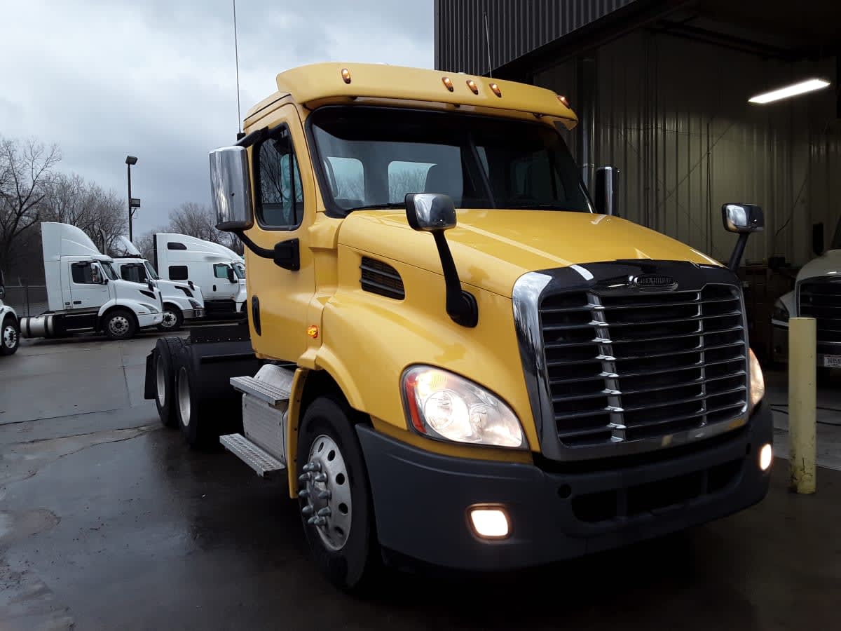 2020 Freightliner/Mercedes CASCADIA 113 885376