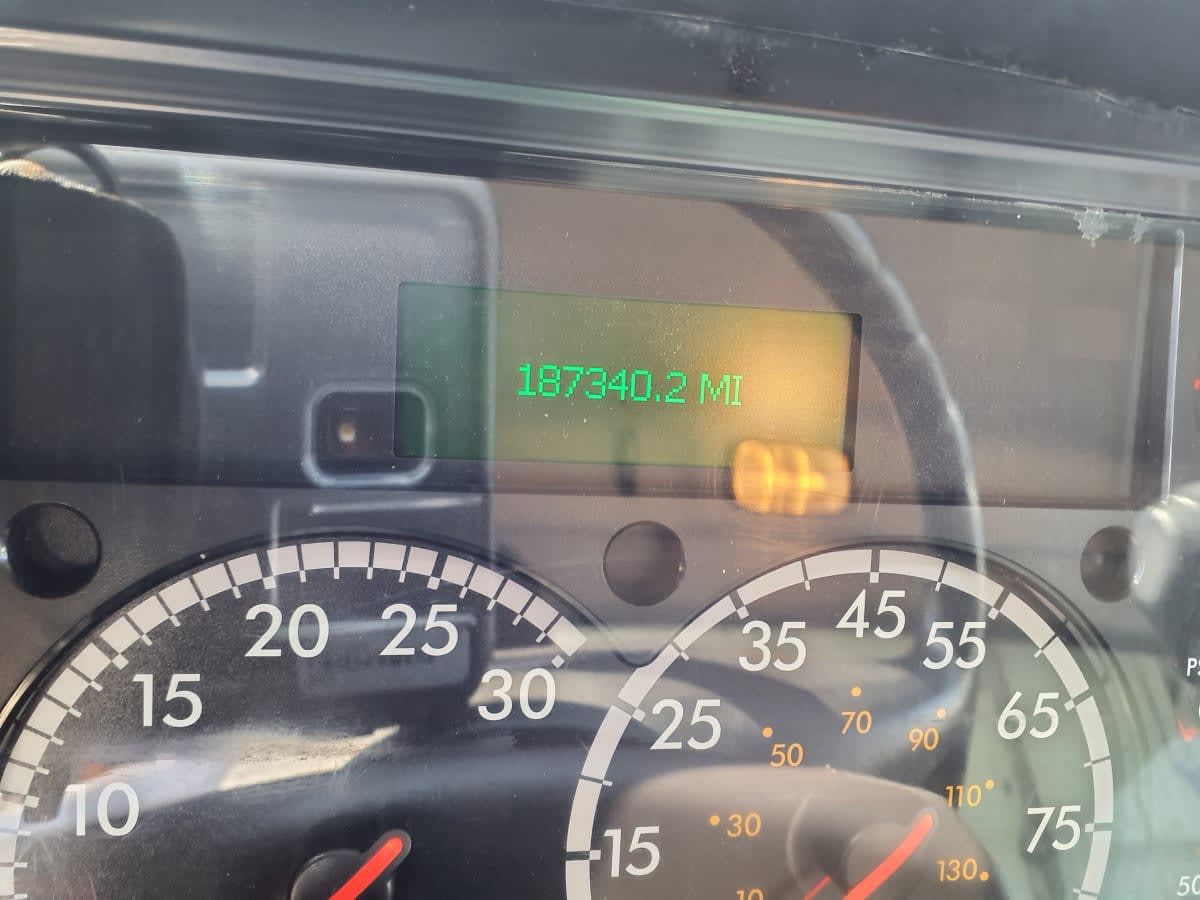 2019 Freightliner M2 106 - image 11