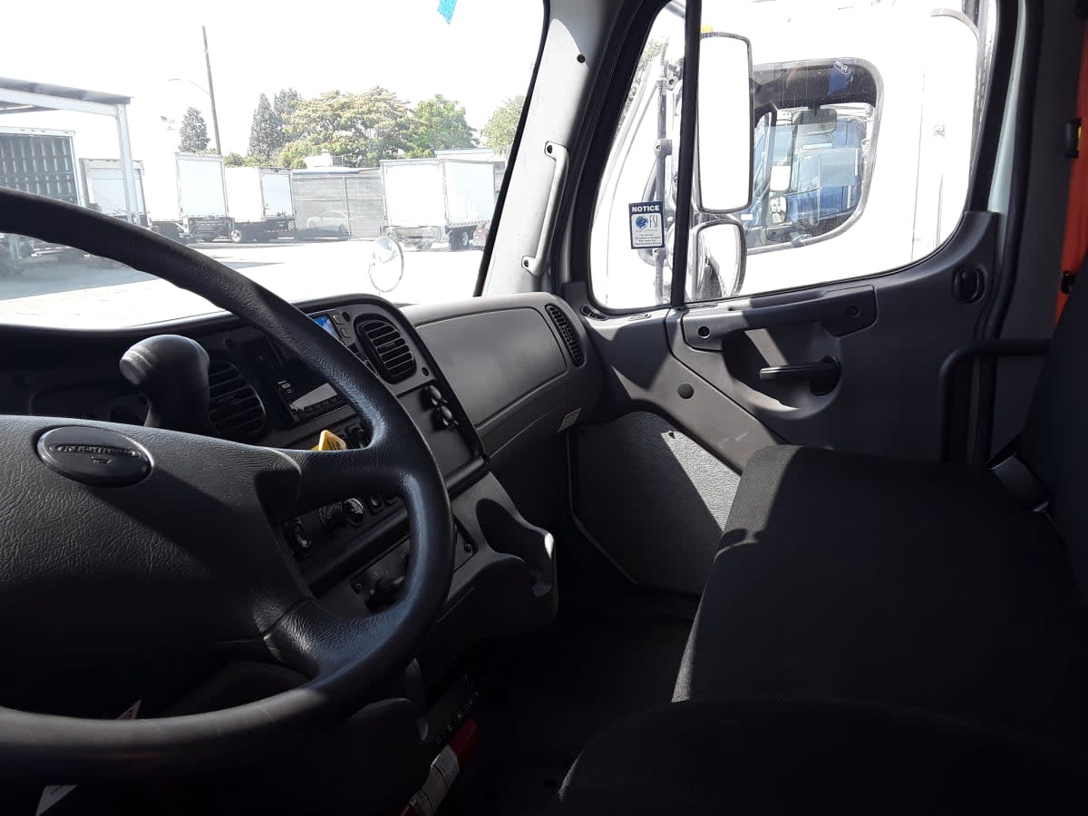 2019 Freightliner M2 106 885437