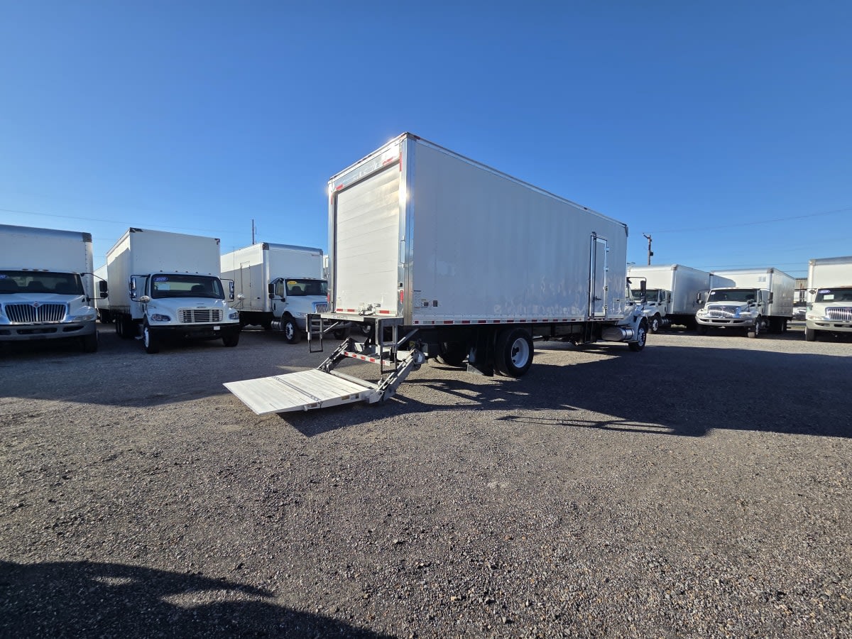 2019 International 4300 - image 12