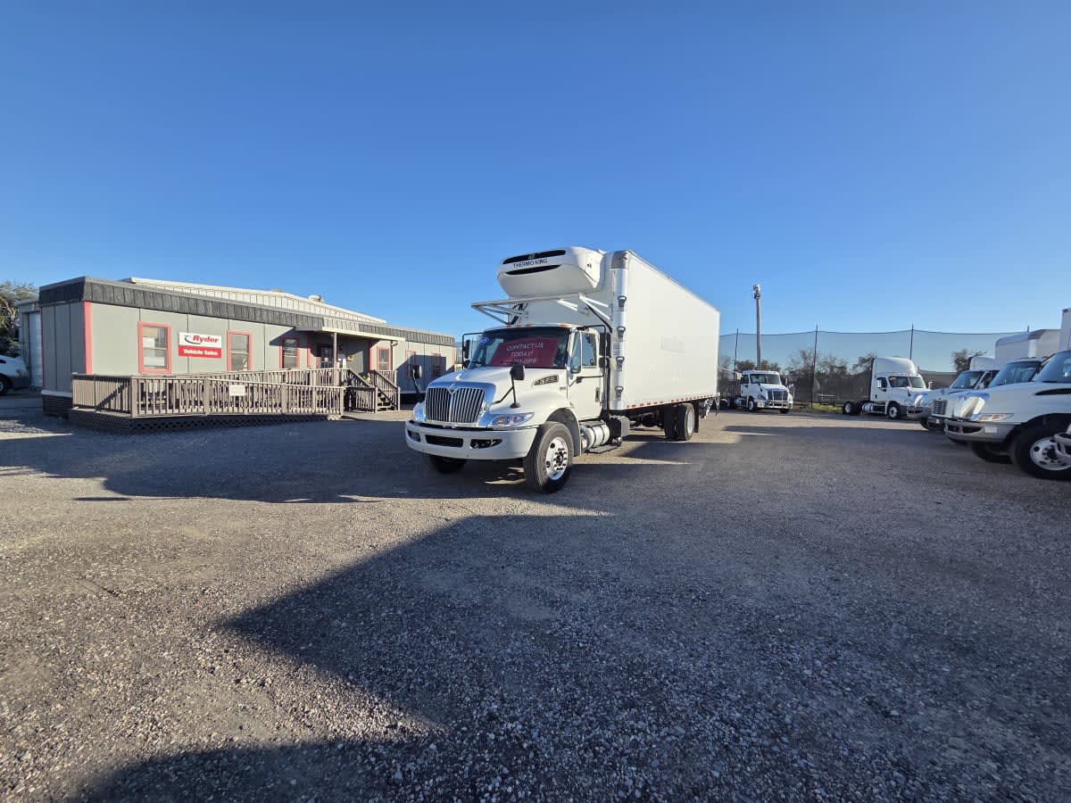2019 International 4300 - image 1