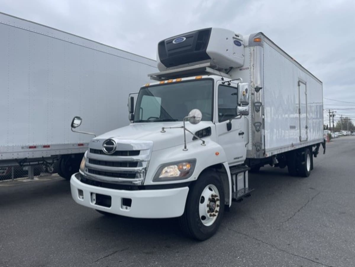 2020 Hino 338