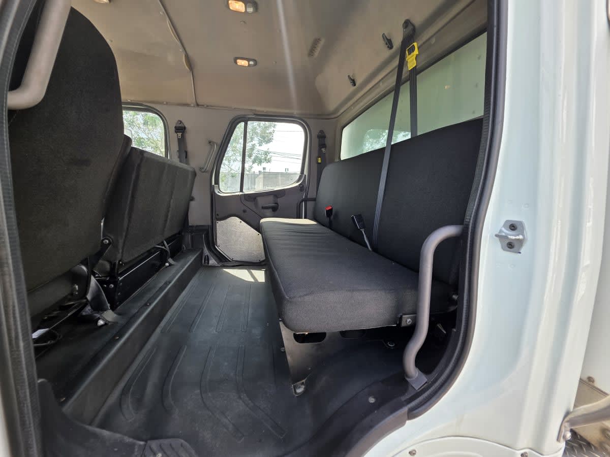 2019 Freightliner/Mercedes M2 106 885780