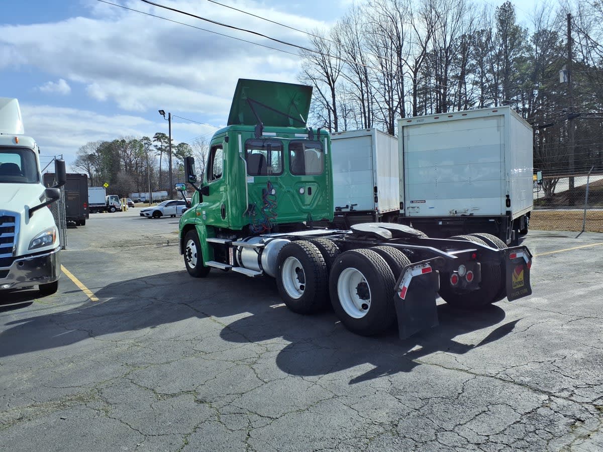 2020 Freightliner - image 6