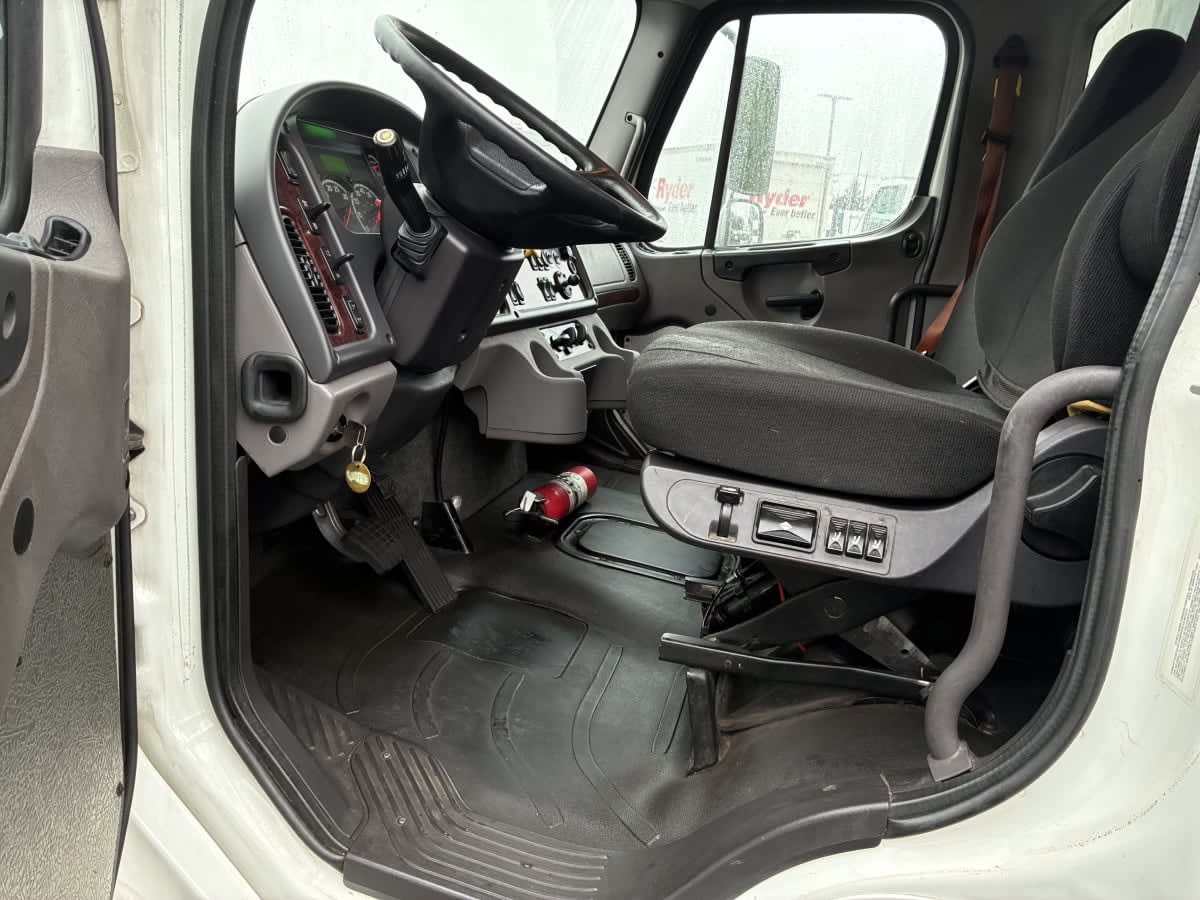 2020 Freightliner M2 106 in Newark, NJ — photo 7