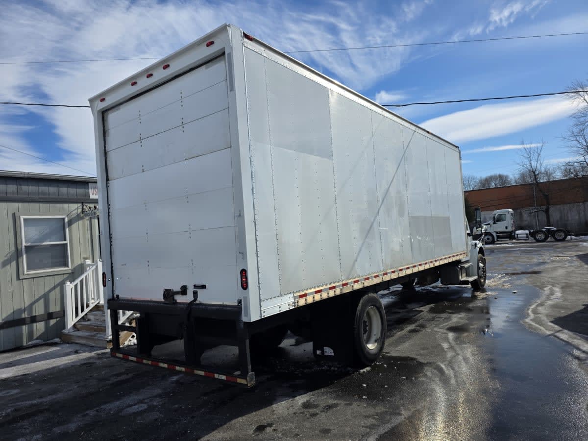 2020 Freightliner/Mercedes M2 106 885891