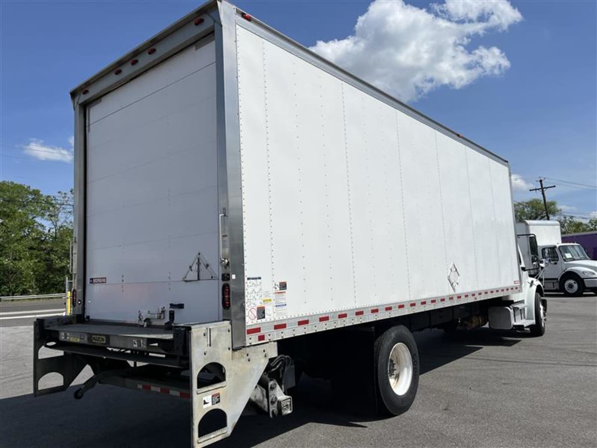 2019 Freightliner/Mercedes M2 106 885894