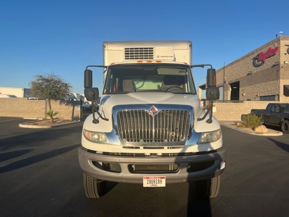2019 Navistar International 4300 886410