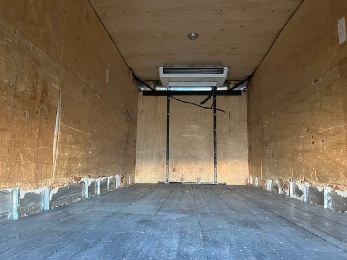 2019 Navistar International 4300 886410