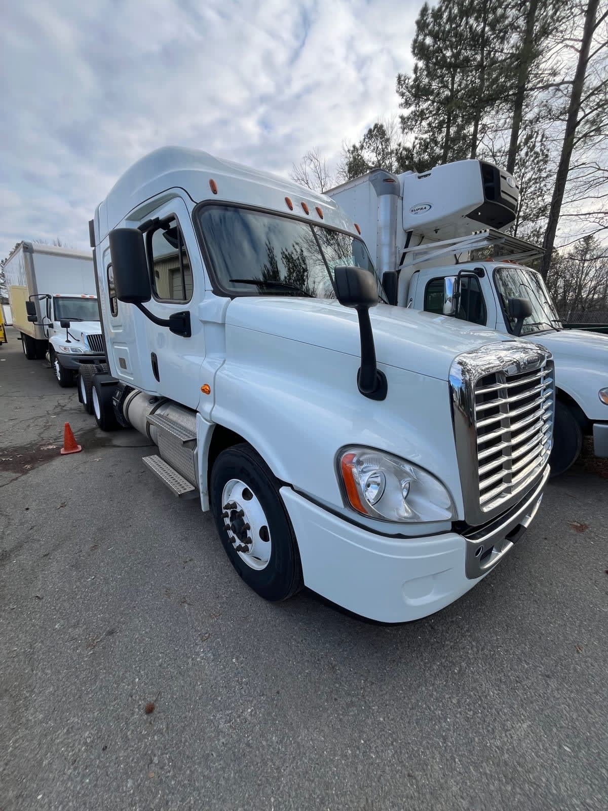 2020 Freightliner/Mercedes CASCADIA 125 894183