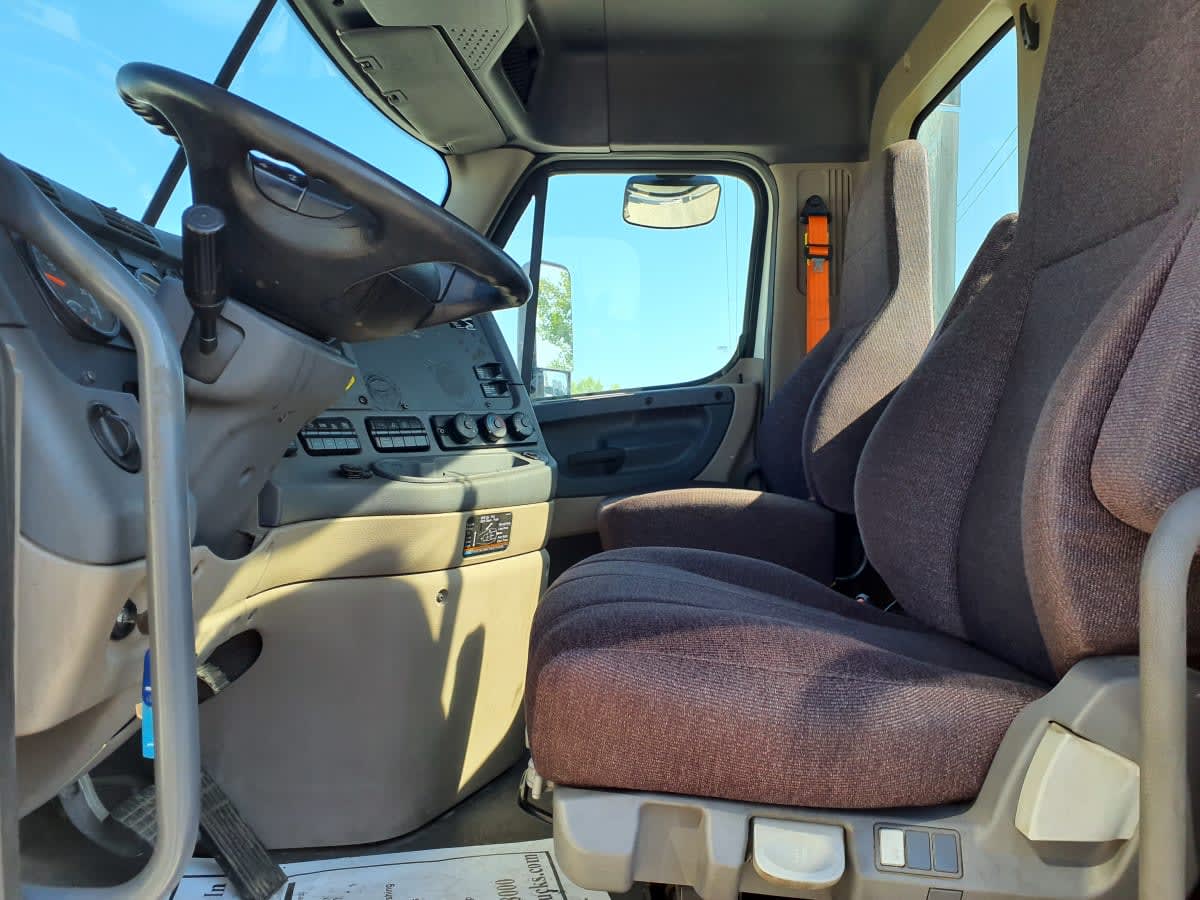 2020 Freightliner CASCADIA 125 894242
