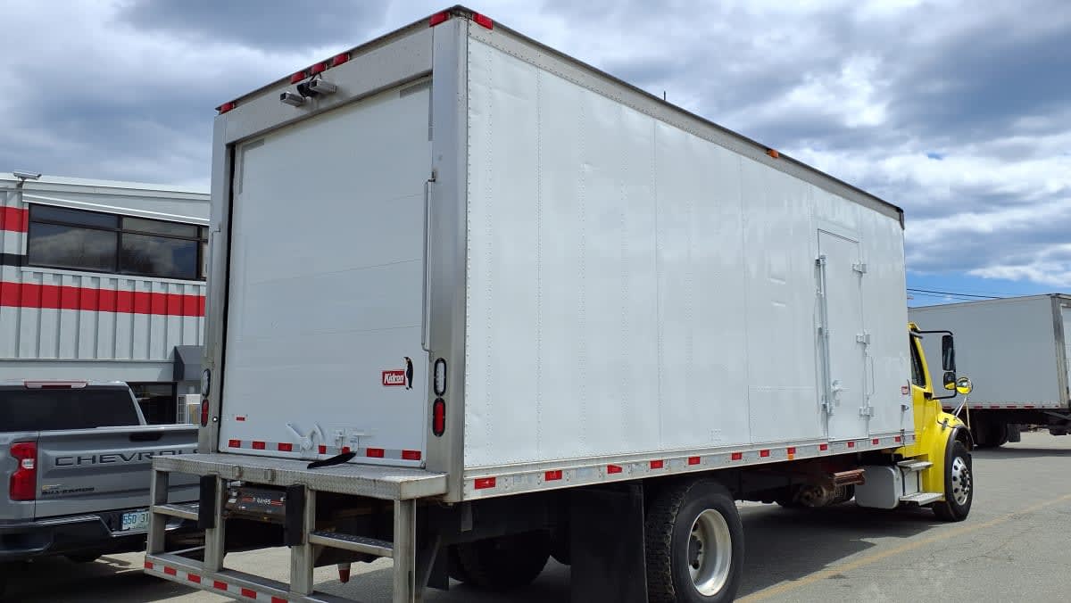 2019 Freightliner/Mercedes M2 106 894248