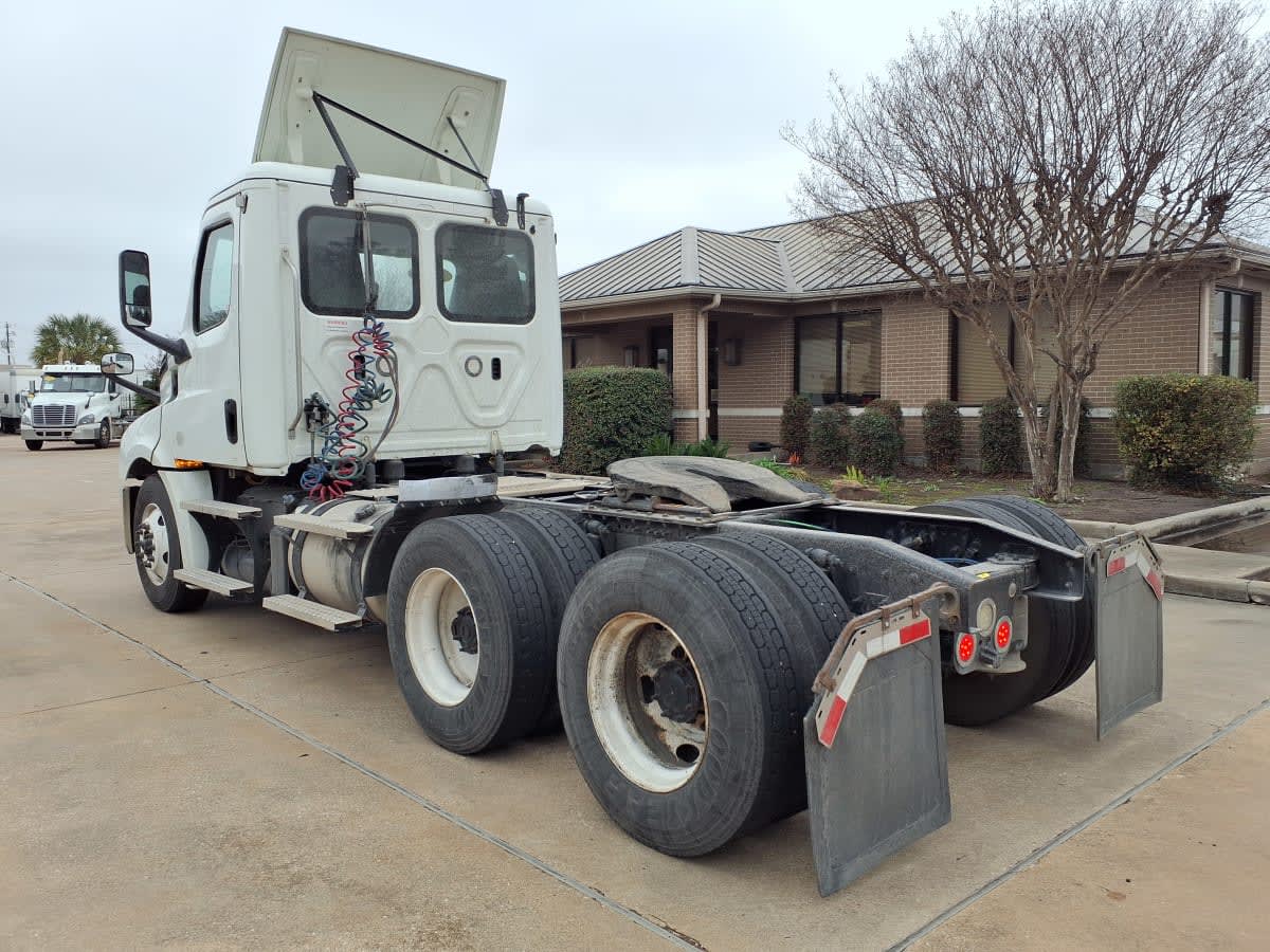 2020 Freightliner/Mercedes NEW CASCADIA PX12664 894258
