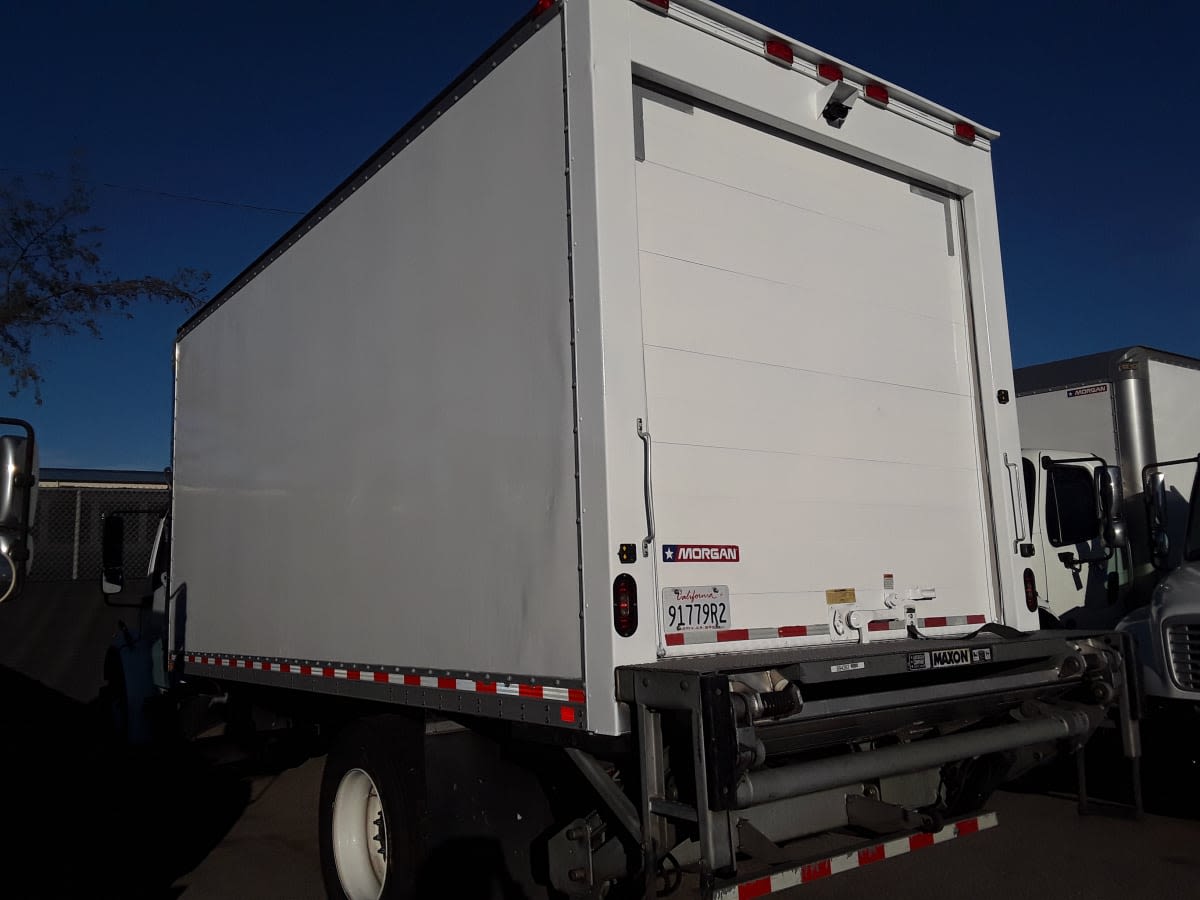 2019 Freightliner/Mercedes M2 106 894262