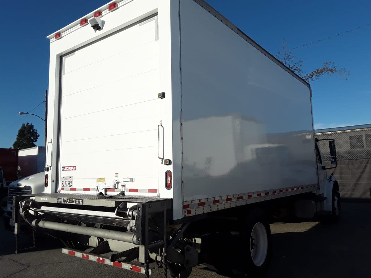 2019 Freightliner/Mercedes M2 106 894262