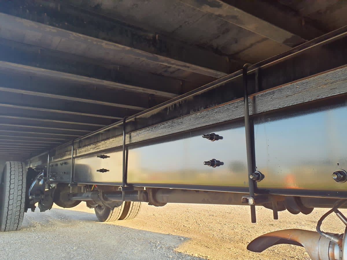2020 Freightliner M2 106 894283