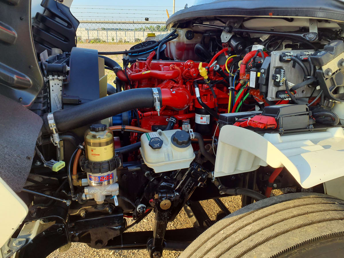 2020 Freightliner M2 106 894283