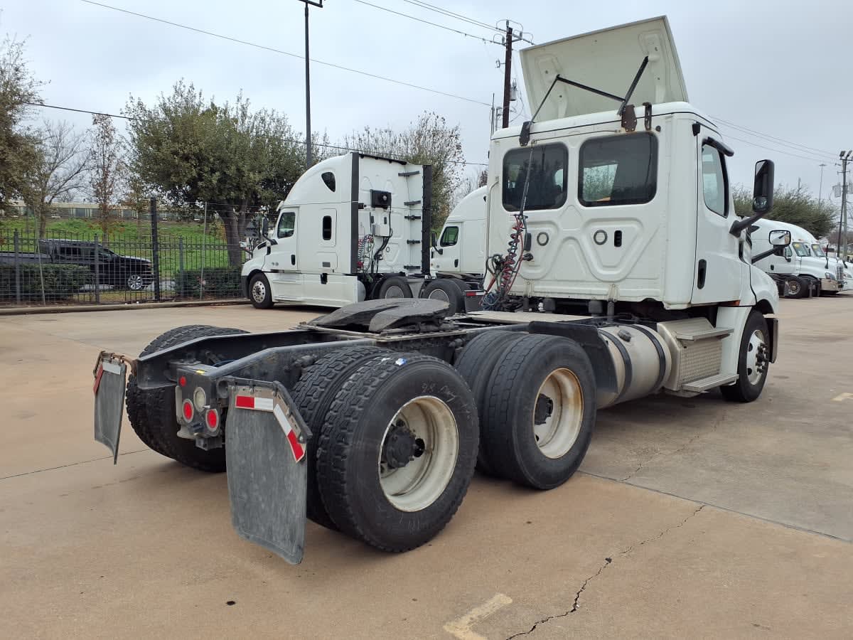 2020 Freightliner/Mercedes NEW CASCADIA PX12664 894325