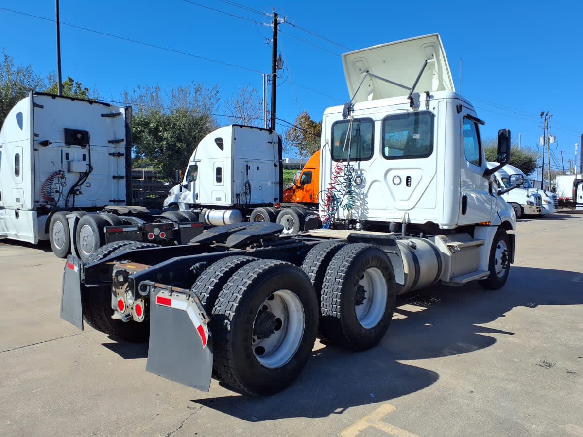 2020 Freightliner/Mercedes NEW CASCADIA PX12664 894329