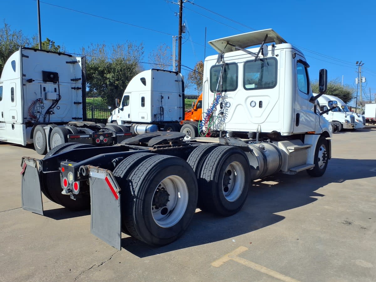 2020 Freightliner/Mercedes NEW CASCADIA PX12664 894330
