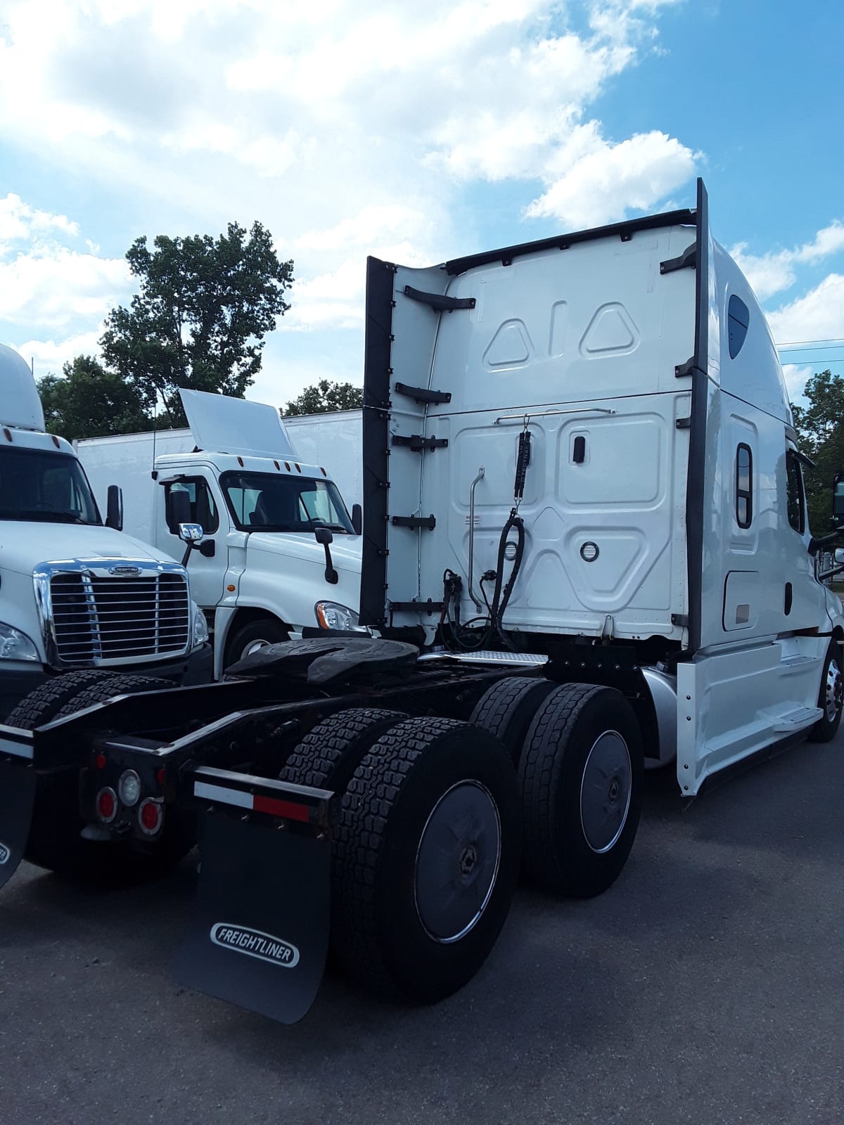 2020 Freightliner/Mercedes NEW CASCADIA PX12664 894430