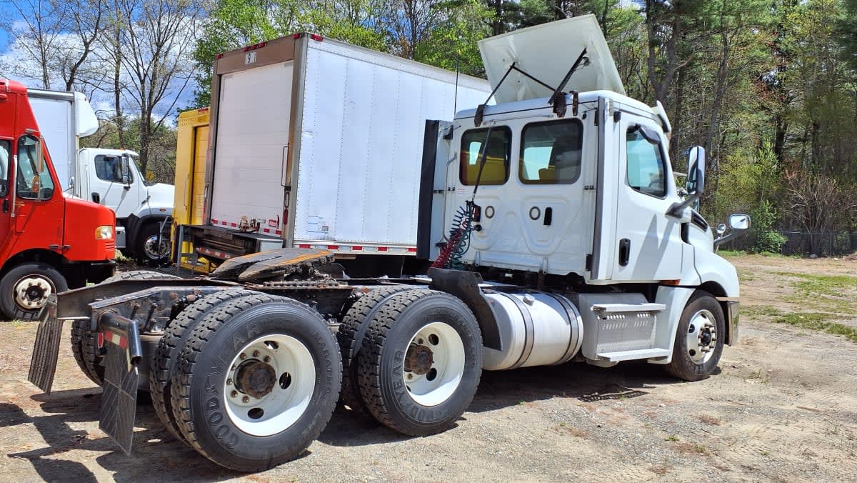 2020 Freightliner/Mercedes NEW CASCADIA PX12664 894537