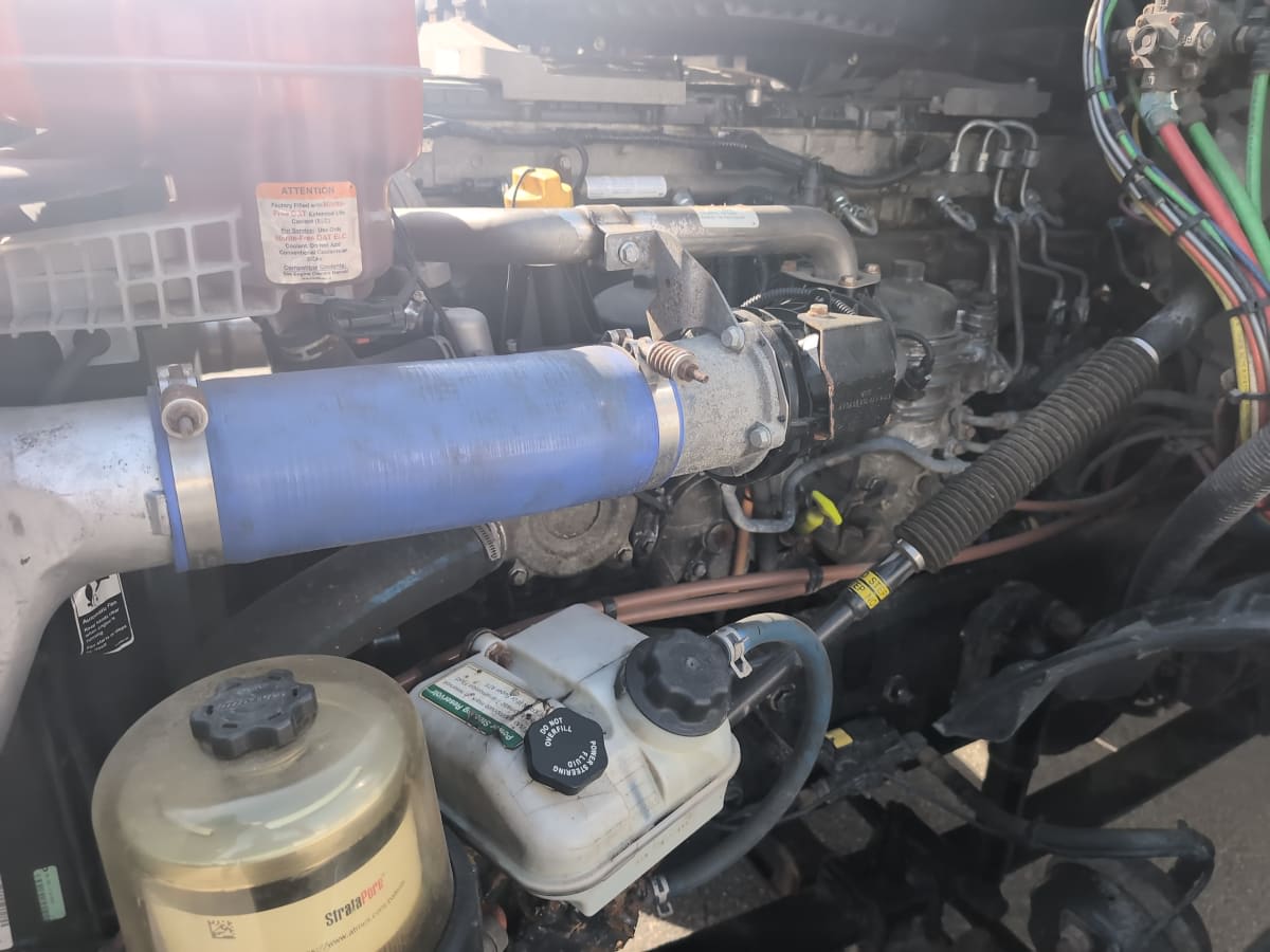 2020 Freightliner Cascadia in Salisbury, MA — photo 8