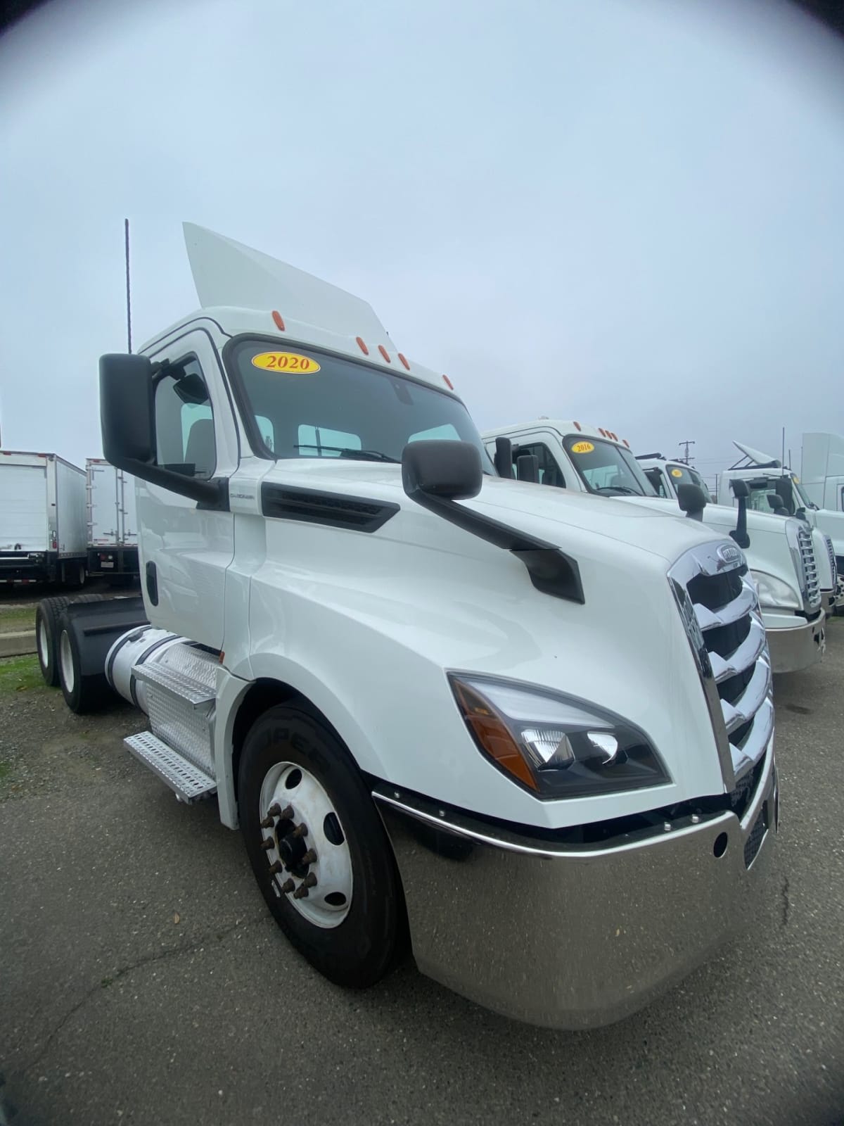 2020 Freightliner - image 3