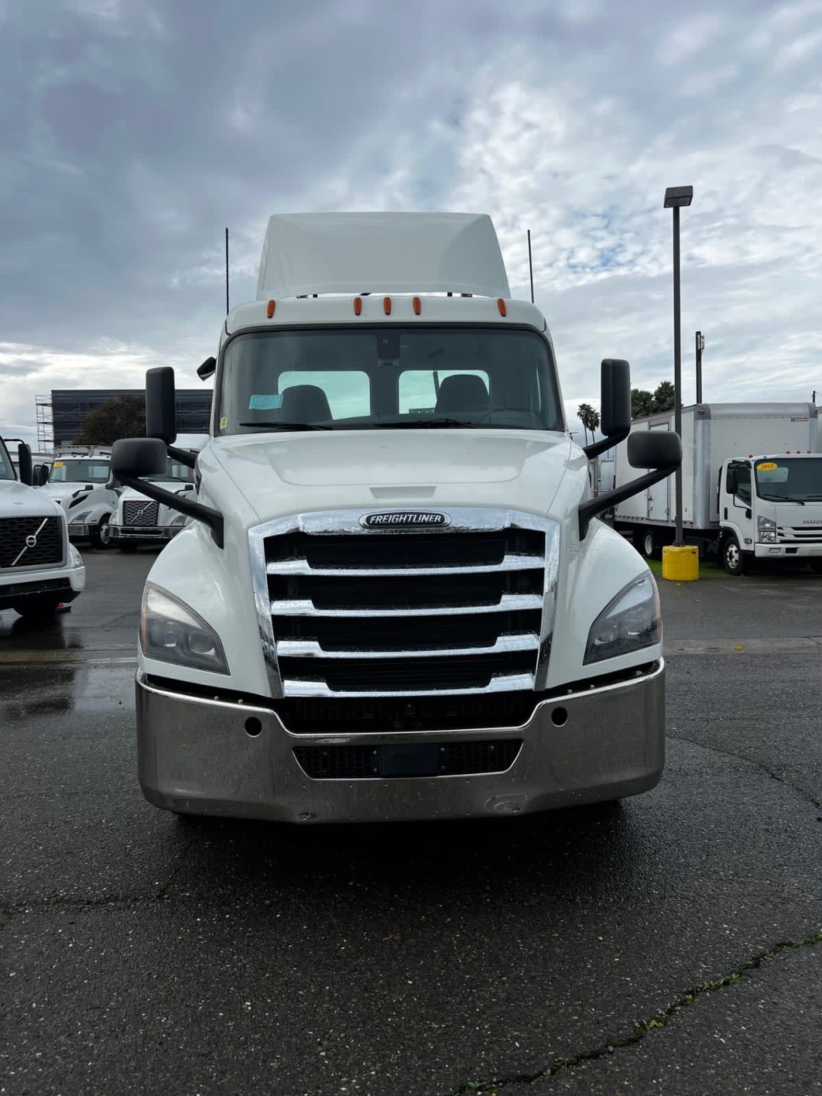 2020 Freightliner - image 2