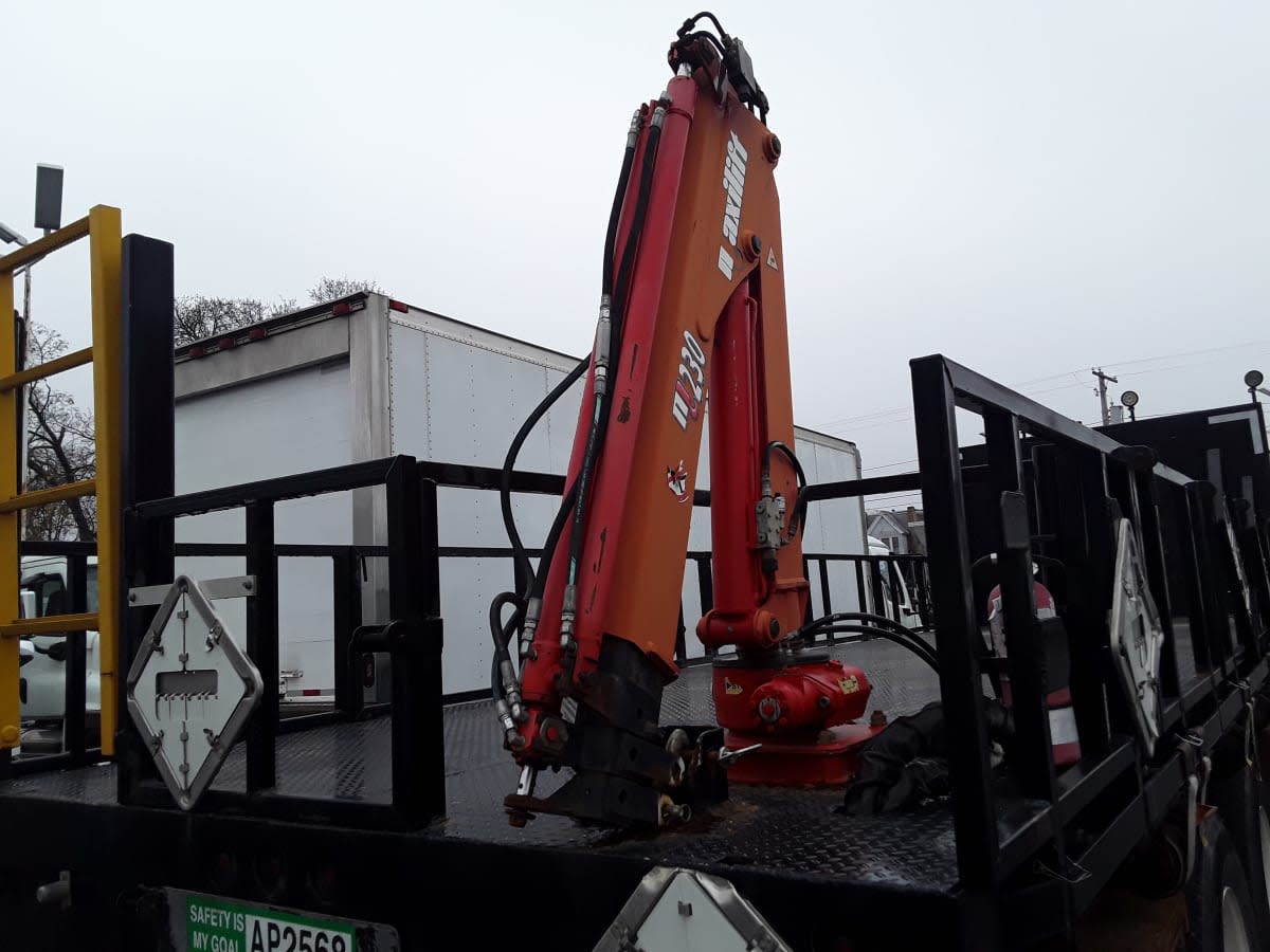 2019 Freightliner/Mercedes 114SD 894589