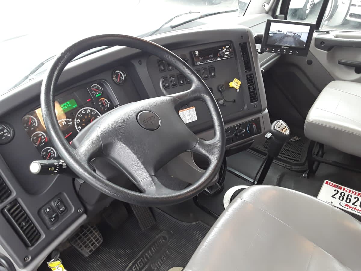 2019 Freightliner/Mercedes 114SD 894589