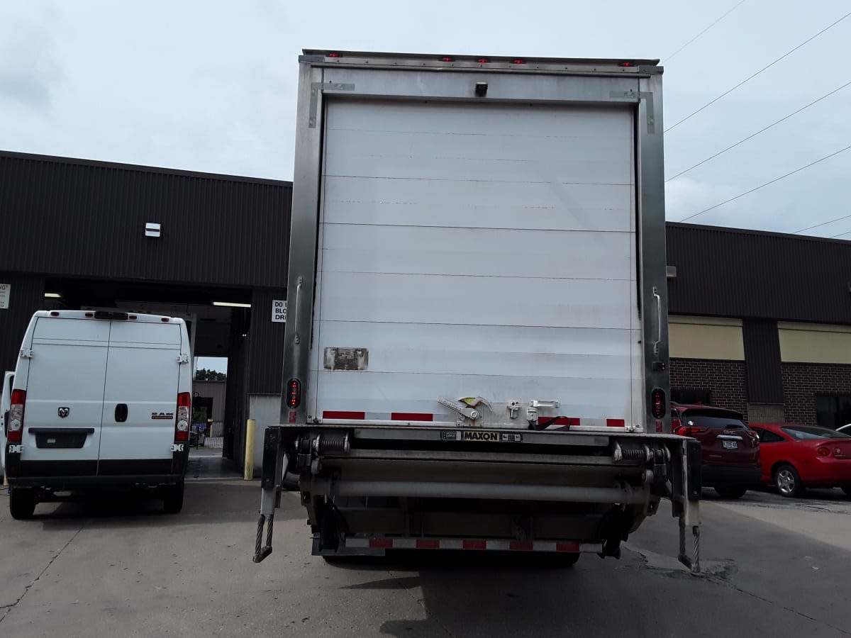 2020 Freightliner/Mercedes M2 106 894674