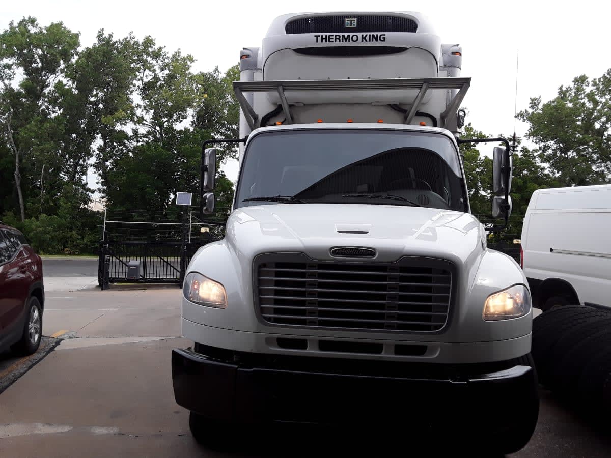 2020 Freightliner/Mercedes M2 106 894674