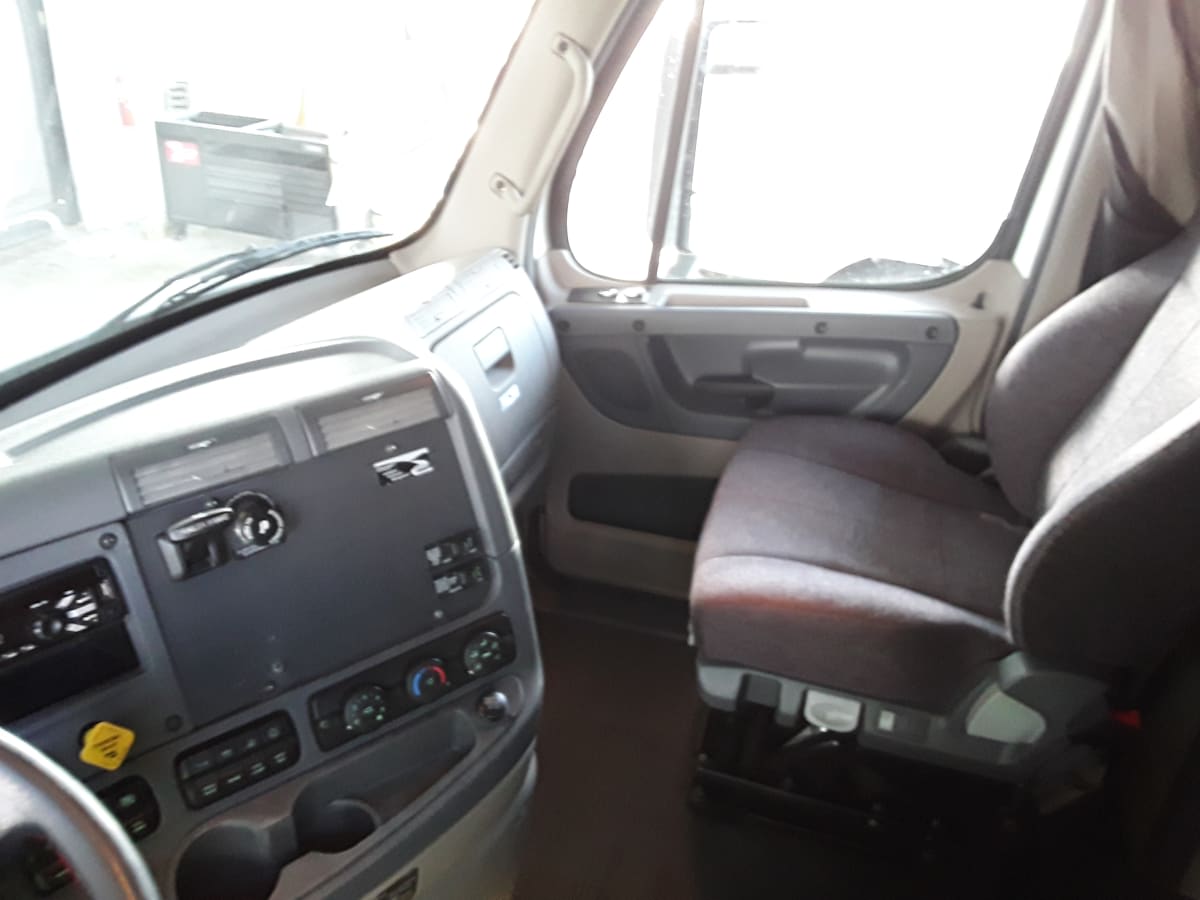 2020 Freightliner/Mercedes CASCADIA 125 894684