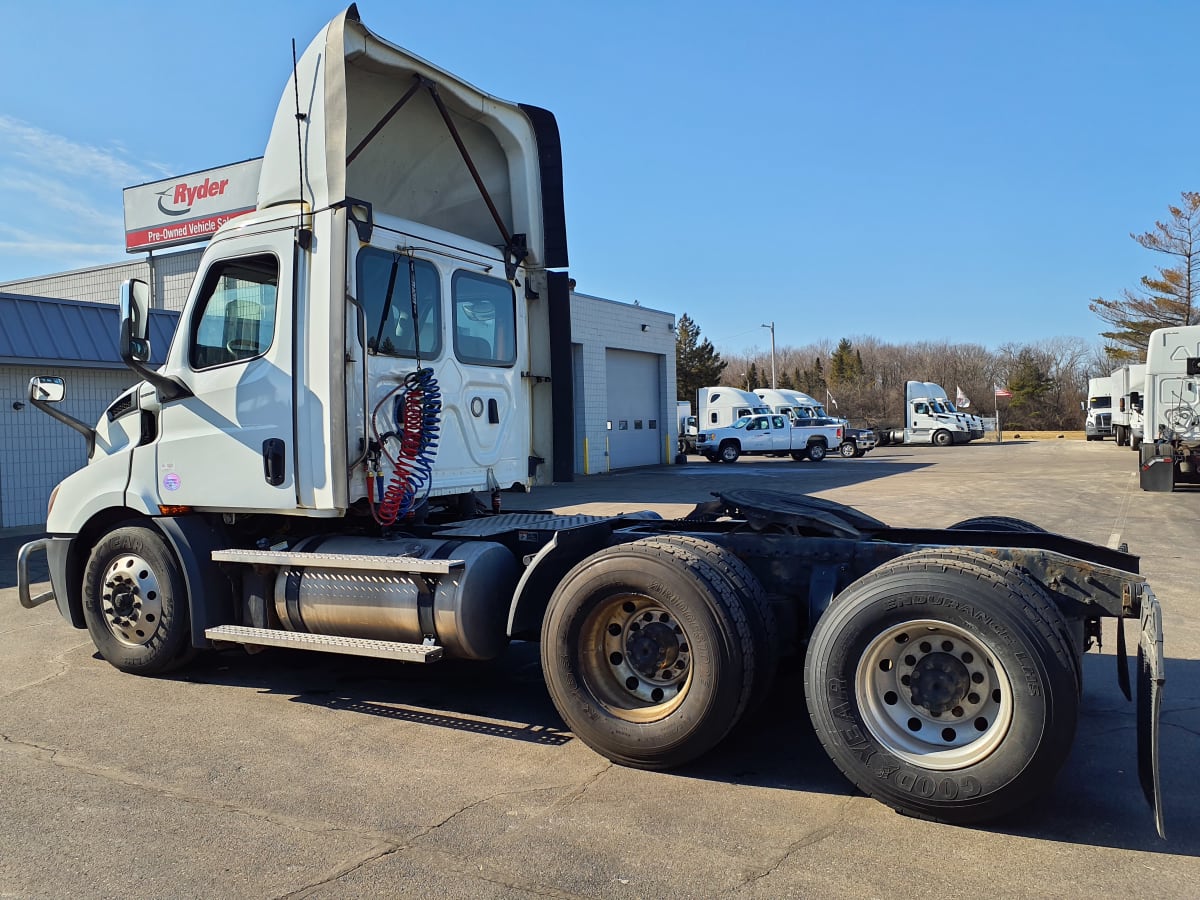 2020 Freightliner/Mercedes NEW CASCADIA 116 894784