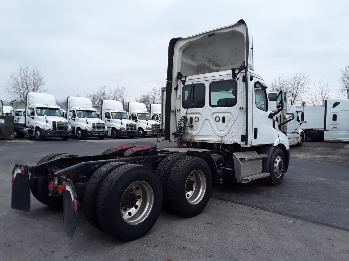 2020 Freightliner/Mercedes NEW CASCADIA 116 894786