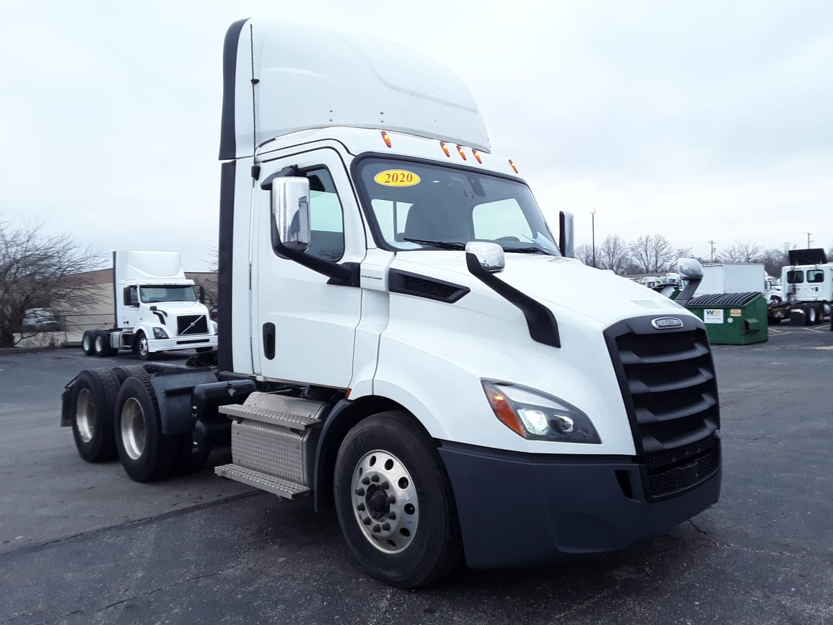 2020 Freightliner/Mercedes NEW CASCADIA 116 894786