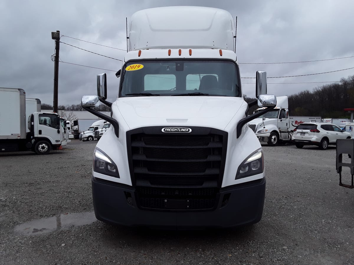 2019 Freightliner/Mercedes NEW CASCADIA 116 894790