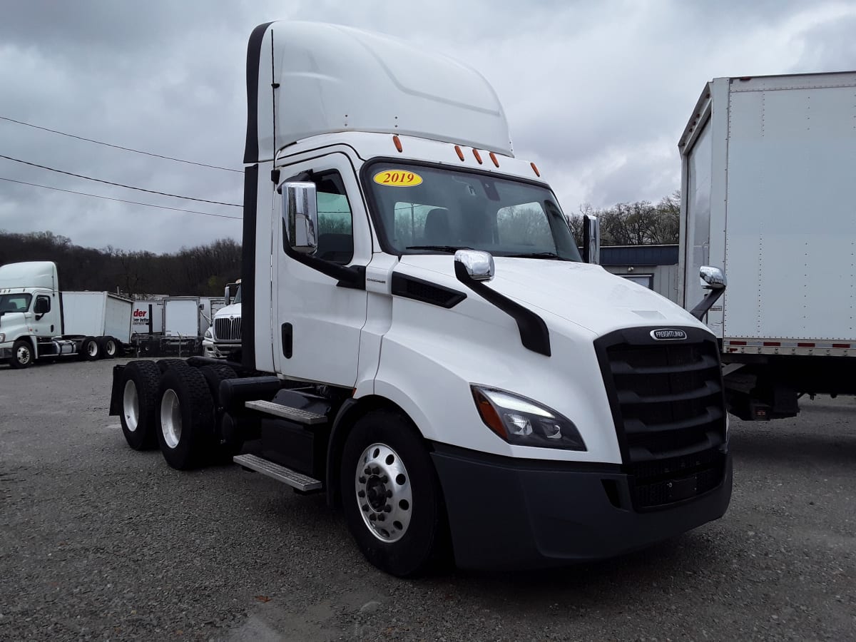 2019 Freightliner/Mercedes NEW CASCADIA 116 894790