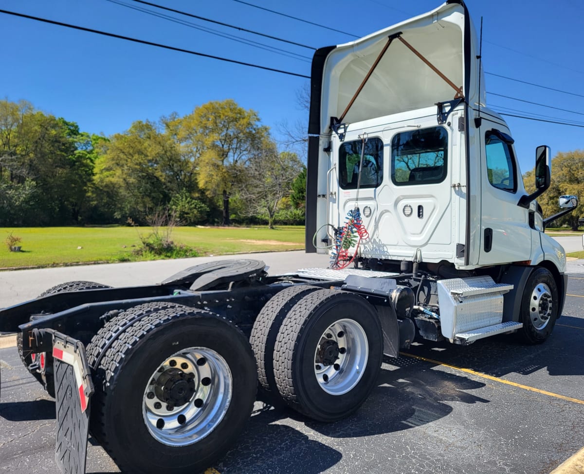 2020 Freightliner/Mercedes NEW CASCADIA 116 894907