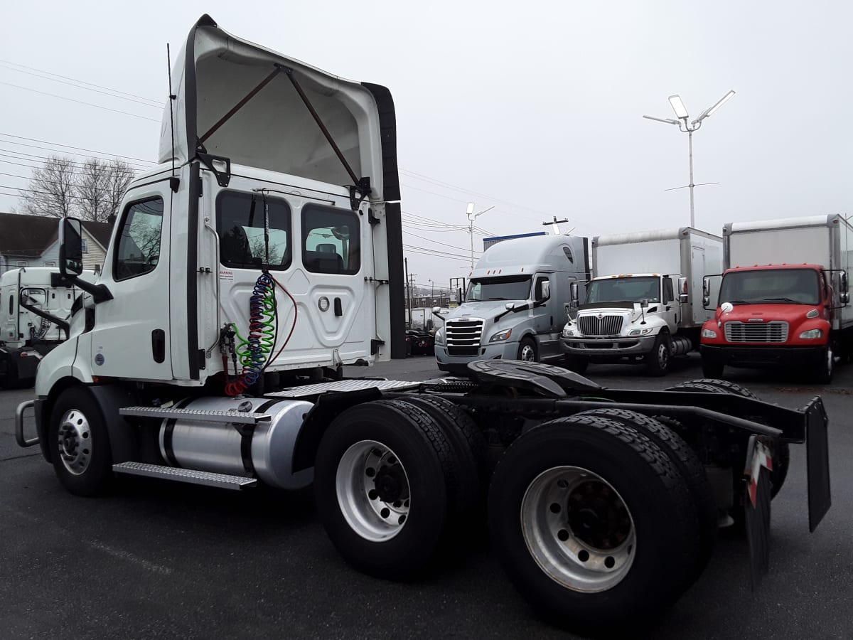 2020 Freightliner/Mercedes NEW CASCADIA 116 894910