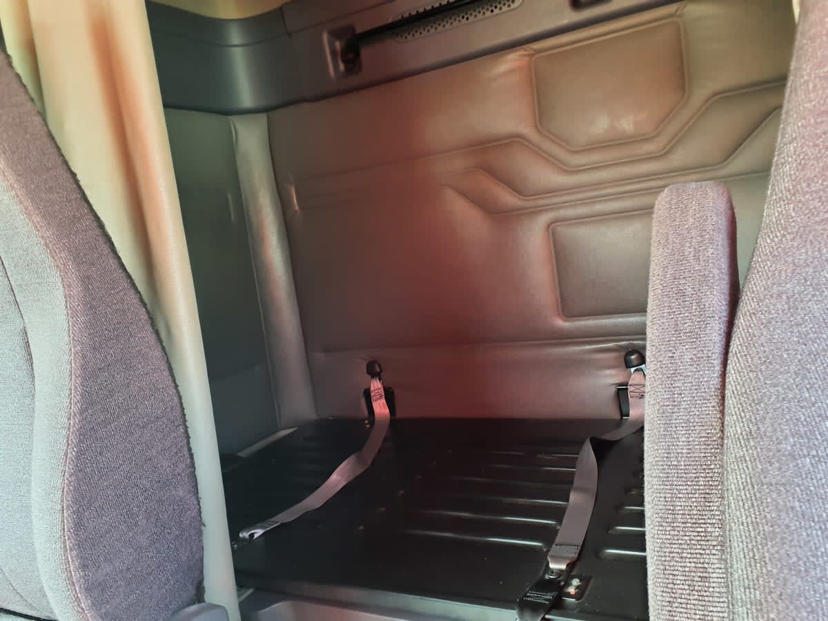 2020 Freightliner - image 8