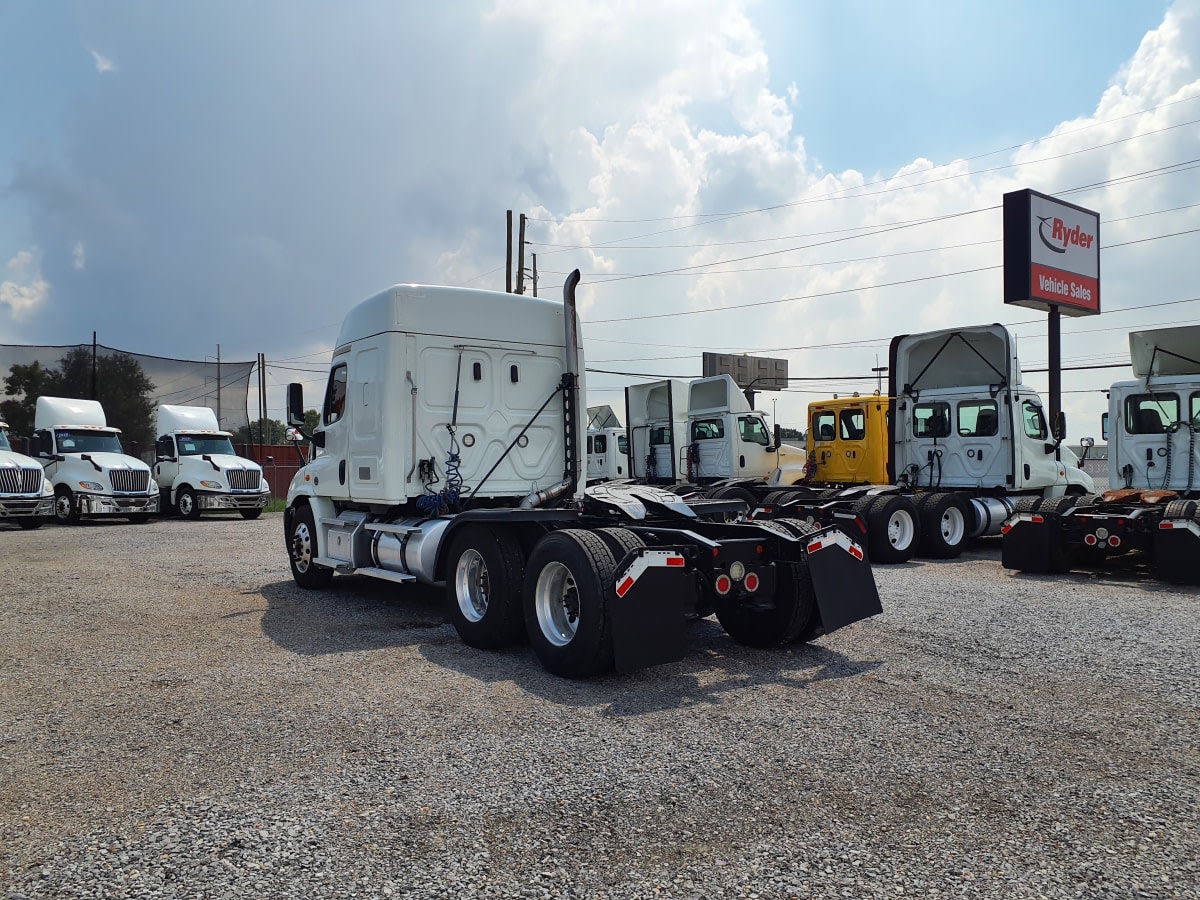 2020 Freightliner - image 6