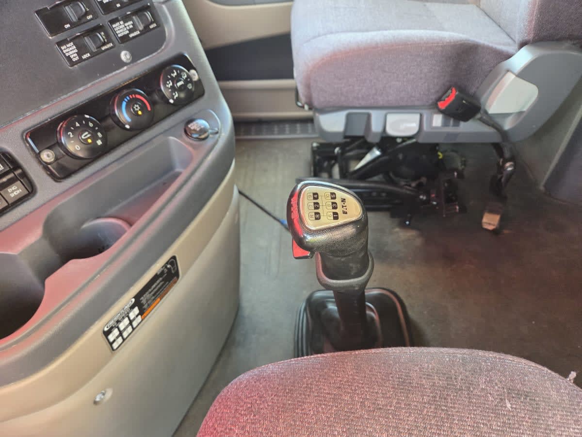 2020 Freightliner - image 11