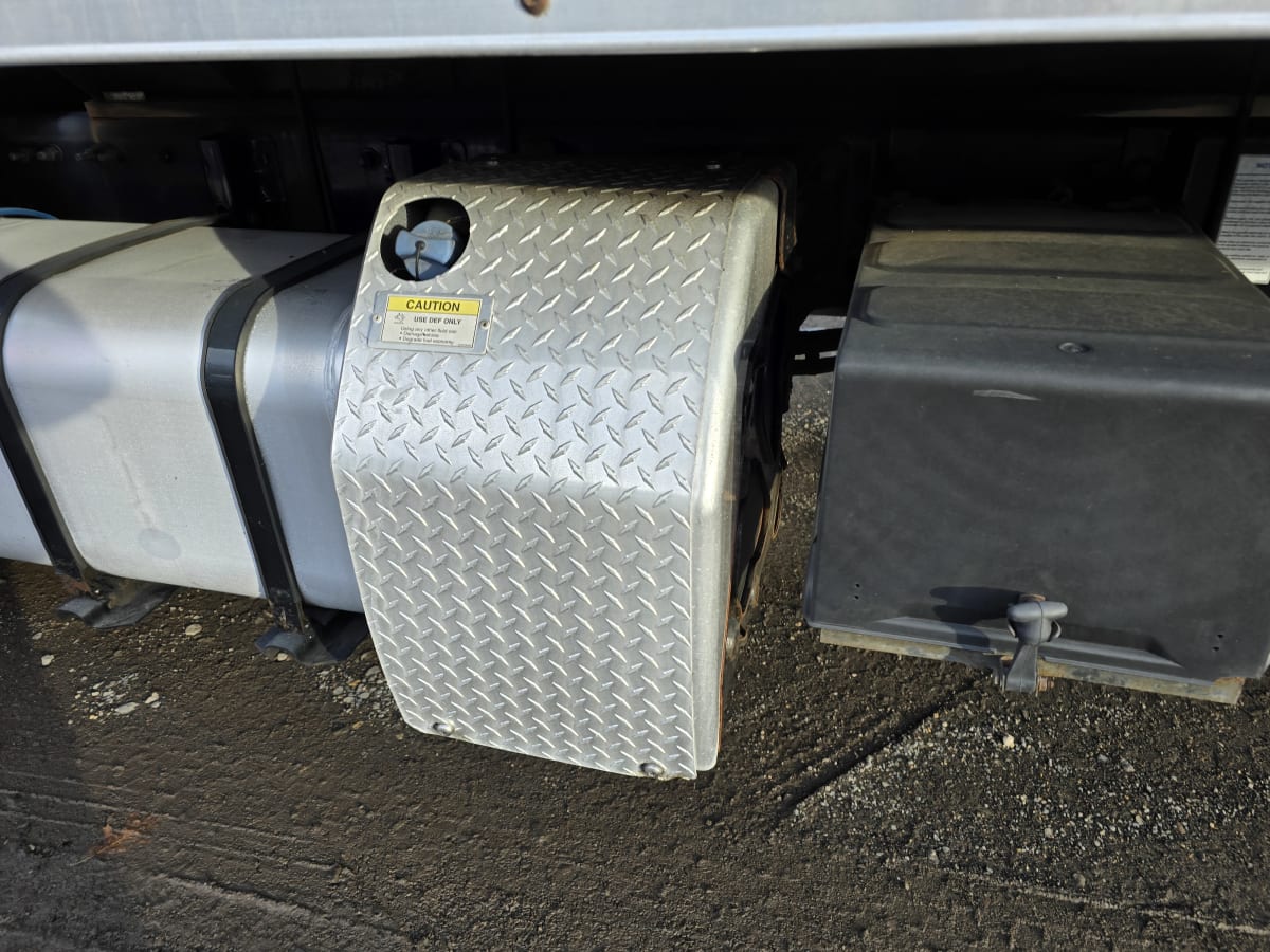 2019 Freightliner/Mercedes M2 106 894937