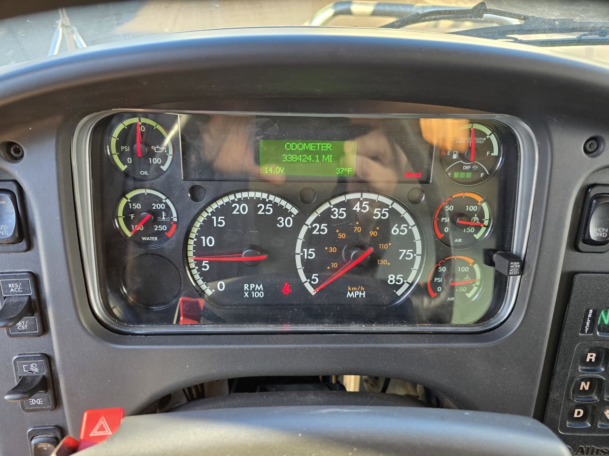 2019 Freightliner/Mercedes M2 106 894939