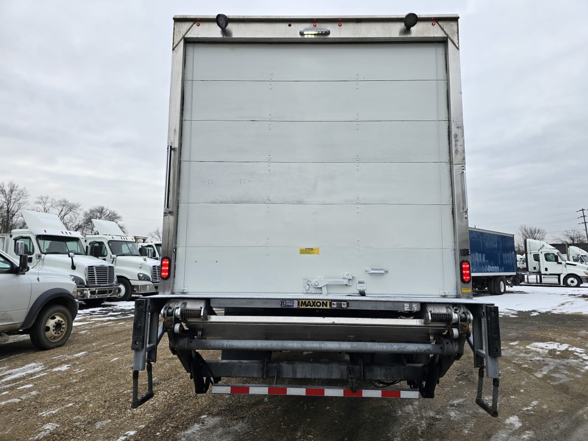 2019 Freightliner/Mercedes M2 106 894941