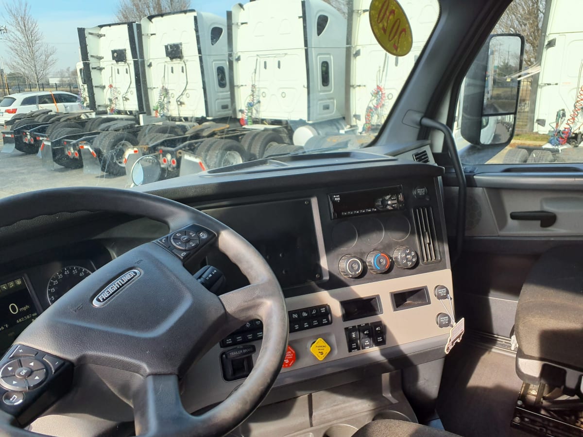 2020 Freightliner/Mercedes NEW CASCADIA PX12664 895102