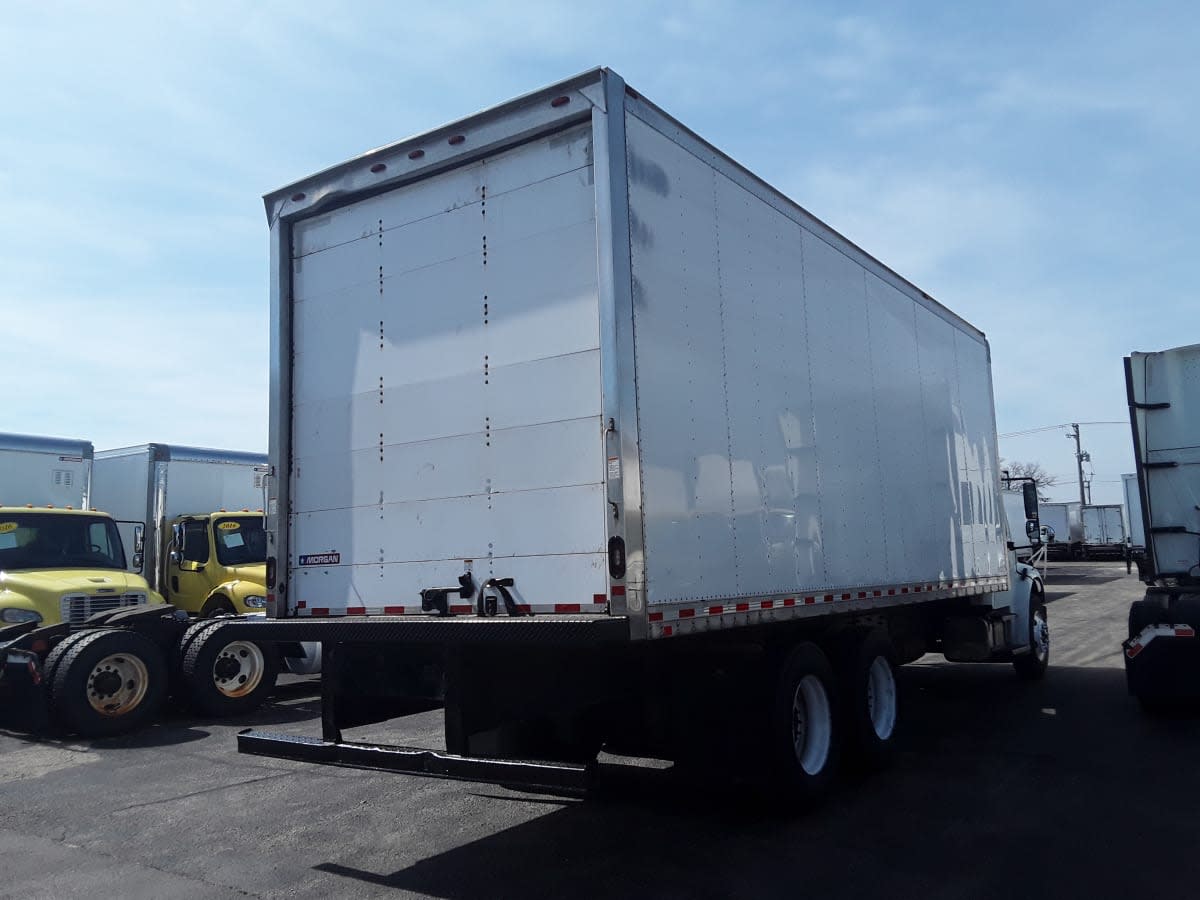 2019 Freightliner/Mercedes M2 106 895103