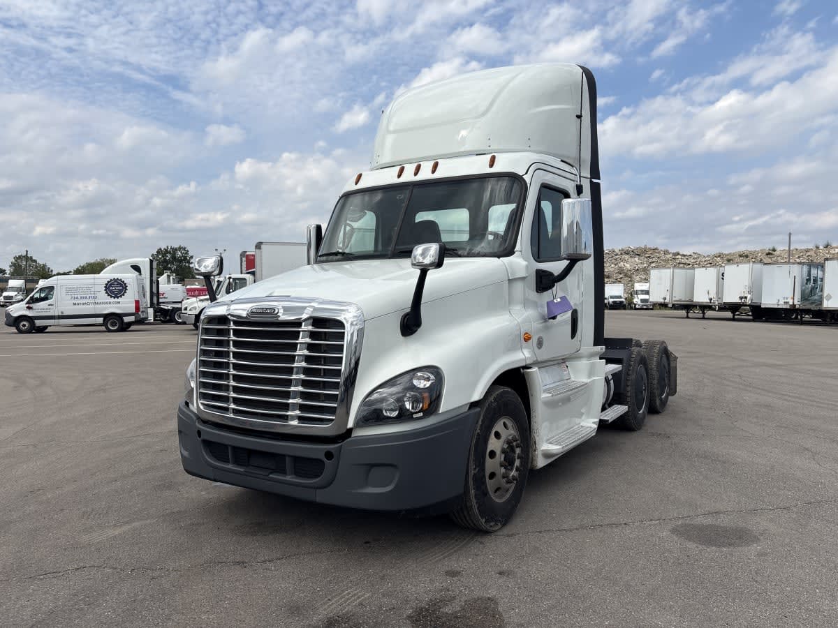 2020 Freightliner/Mercedes CASCADIA 125 895113 2020 Freightliner/Mercedes CASCADIA 125 895113